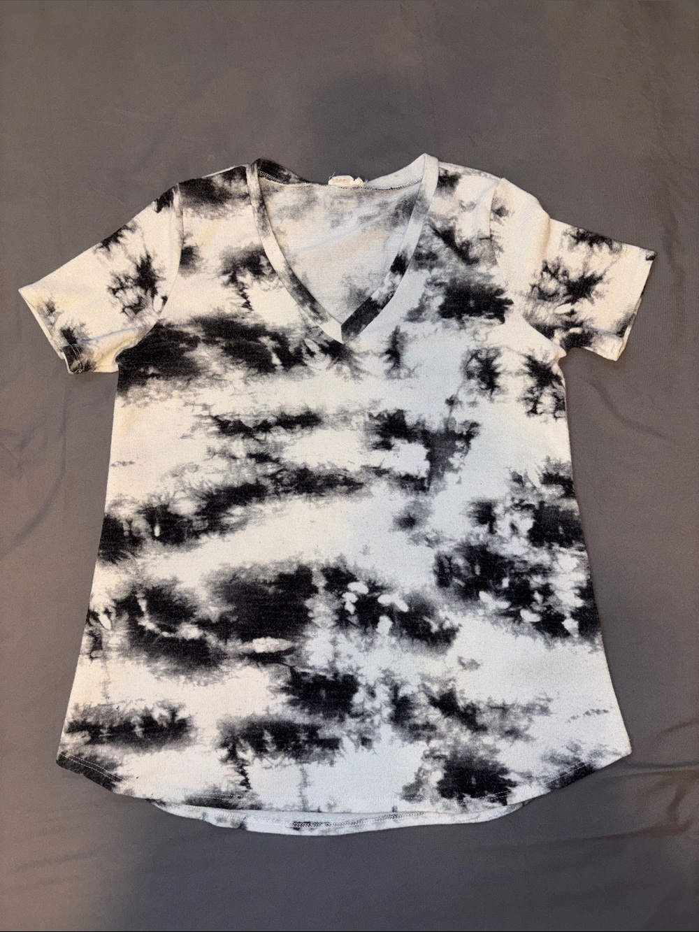 BiBi Black & White Tie-Dye V-Neck Tee